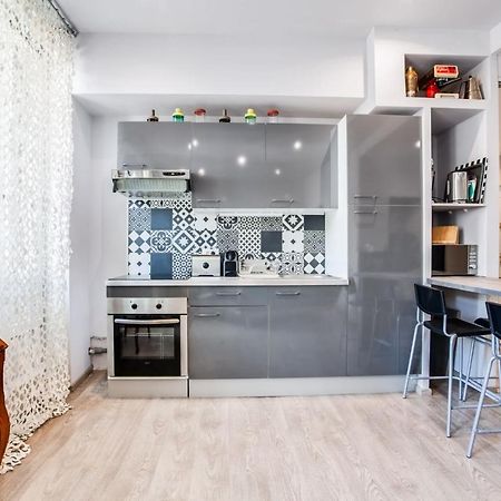 Superbe T2 De Standing Au Pharo - Air Rental Марсель Экстерьер фото